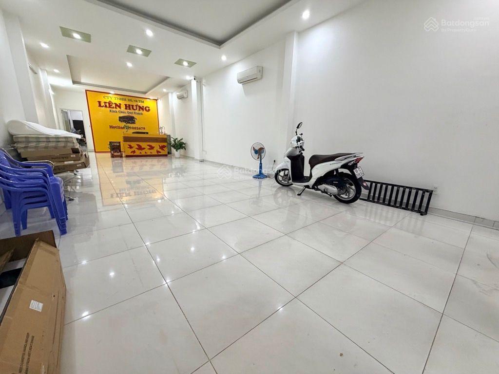 Mặt tiền kinh doanh gần bxmđ  bình thạnh đường nhựa 18m dt 4.8x29m  giá 22.3tỉ  tl chính chủ