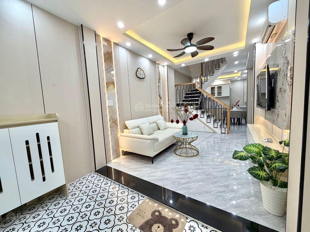 Mặt tiền kinh doanh  khu đường d  bình thạnh  4.1x21m  giá 18.7 tỉ