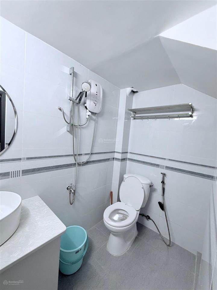 Nhà 4 tầngnguyễn văn thươngbình thạnhhẻm xe tải 40m2chỉ 8.x tỉ.