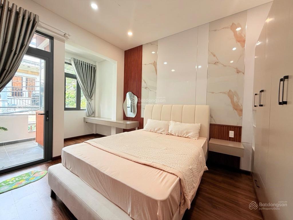 Xô viết nghệ tĩnh  bình thạnh  hẻm xe tải  nhà 3 tầng  50m2 (nở hậu)  chỉ 8,x tỉ, tl.