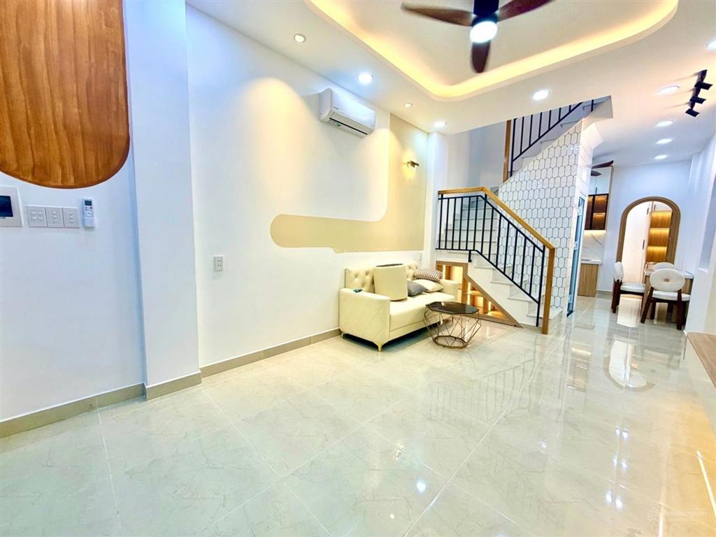 Nhà đẹp view landmark 81, giáp quận 1, võ duy ninh, bình thạnh, 44m², chỉ 5.x tỷ tlcc.