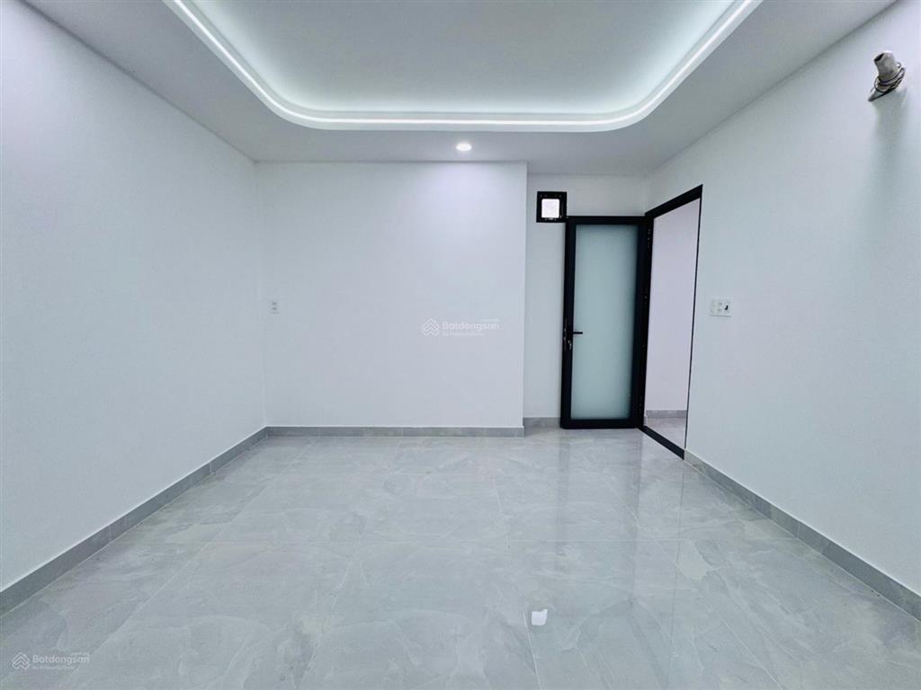 Nguyễn thiện thuật  bình thạnh  hẻm an ninh  nhà mới đẹp (3pn)  5.1x14m  chỉ 7 tỉ  tl