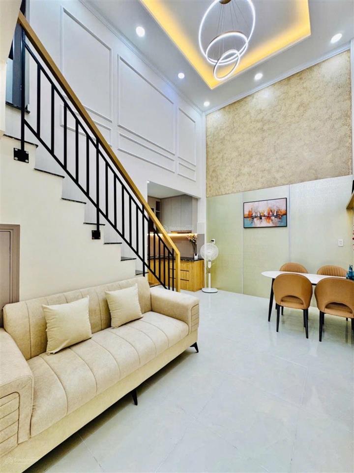 Xvnt  bình thạnh  hẻm an ninh  70m2  chỉ 5.x tỷ  tl