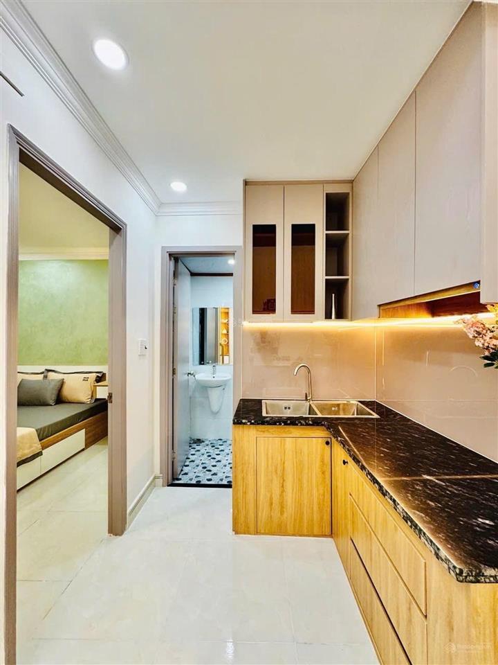 Xvnt  bình thạnh  hẻm an ninh  70m2  chỉ 5.x tỷ  tl