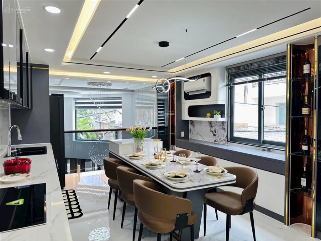Nhà đẹp 4 tầng, gần lê quang định, bình thạnh, hẻm xe hơi, chỉ 12 tỉ, tl.