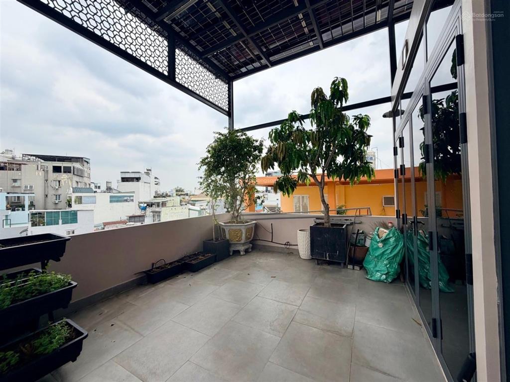 Siêu phẩm 5 tầng  lê quang định  xe hơi ngủ nhà, thang máy  dt 56m2  chỉ 13. xtỷ