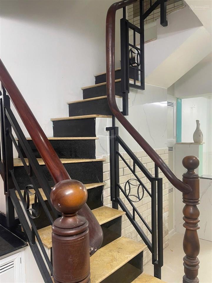 Gần bán đảo thanh đa  bình thạnh  cách 1 căn ra hẻm xe tải  28 m2  chỉ 3.x tỷ, tl