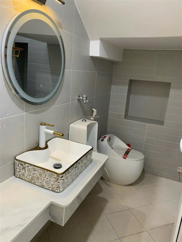 Chu văn anbình thạnhcách 1 căn ra mặt tiền đường nhựa77m2ngang lớn 7.5mnhà 4 tầngchỉ 11.x t