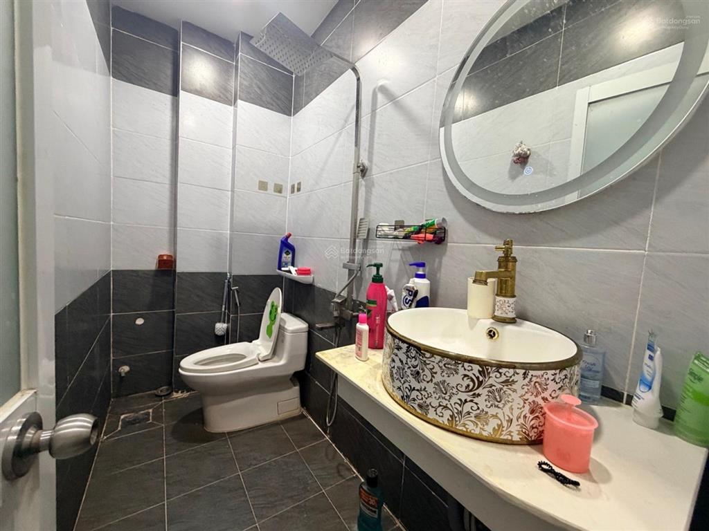 Siêu phẩm tt bình thạnh dt 70m2 370m2 sàn gần mặt tiền vài phút đến q1  17.x tỉ, tl.