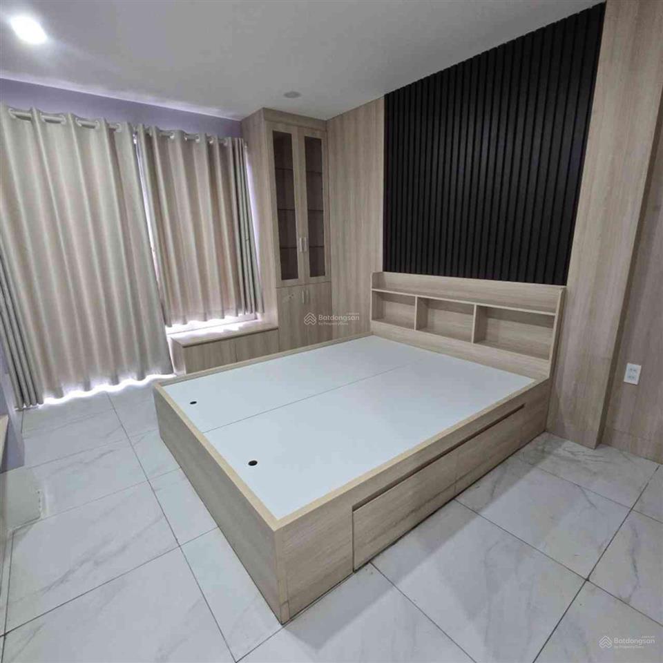 Cách 1 căn ra mặt tiền xvntbình thạnhnhà 4 tầng(thang máy)42 m2chỉ 7.x tỉ,tl.