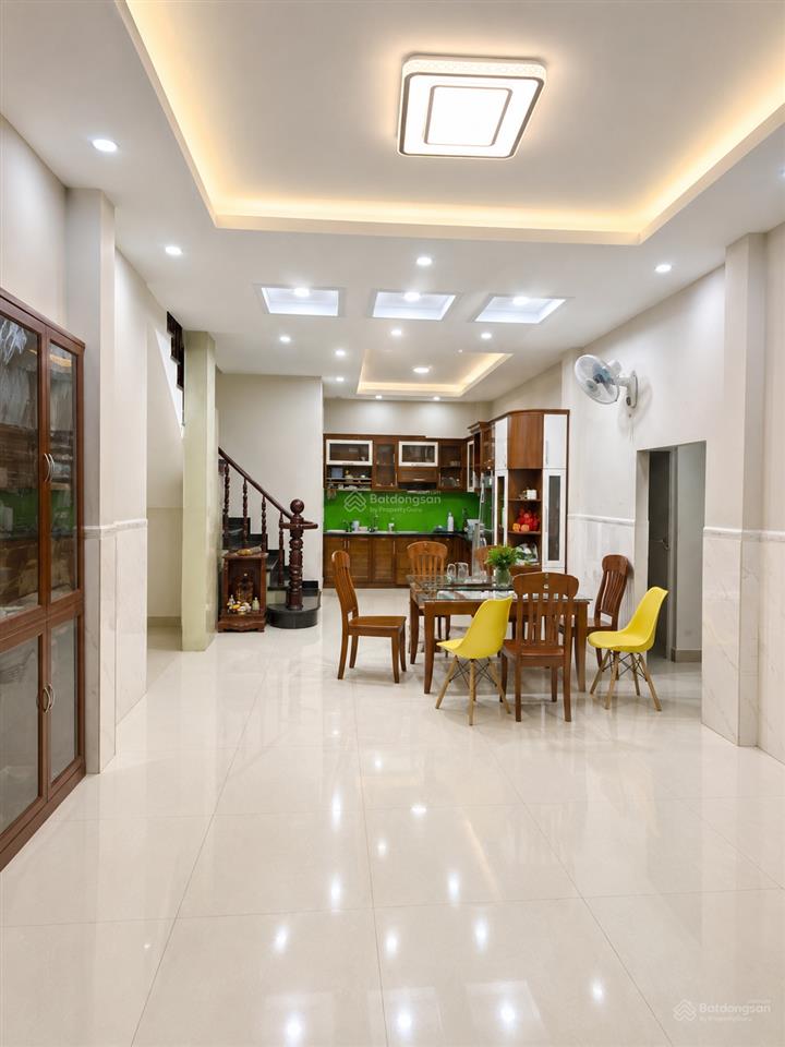 Nhà đẹp 4 tầng  60m2, ngang 4,5m  nguyễn xí  bình thạnh  hẻm xe hơi  chỉ 9,x tỉ, tl.