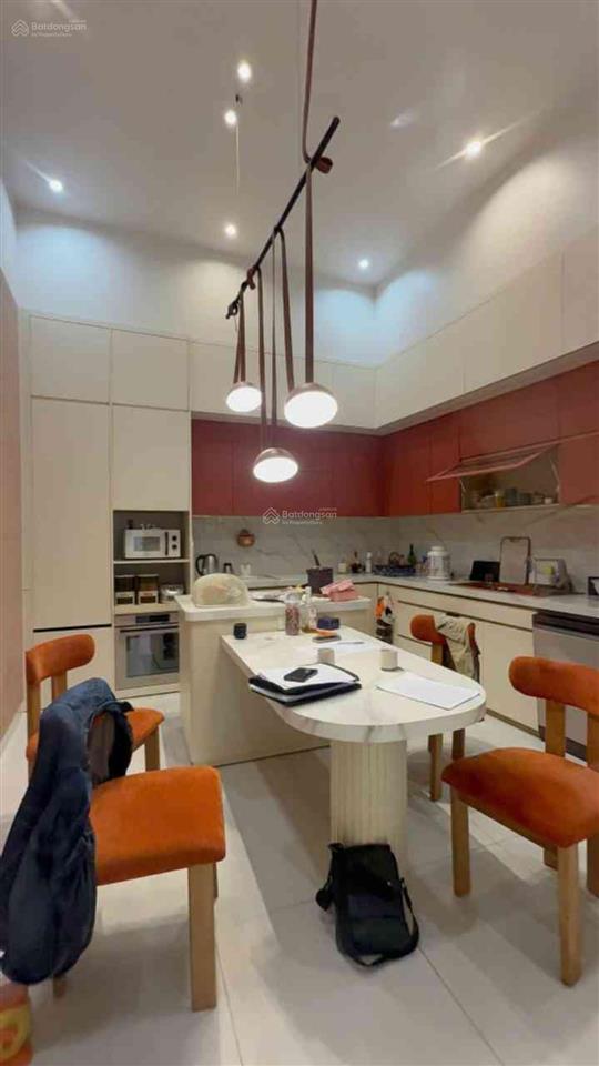Nhỉnh 8.x tinhà đẹp 4 tầng  thích quảng đức  full nội thất cao cấp  50m2tlchính chủ.