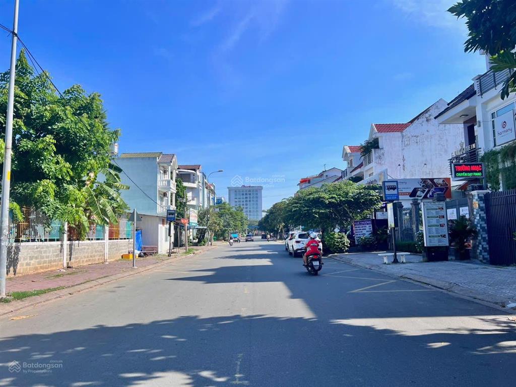 Chính chủ bán gấp biệt thự vip khu an phú, 150m2  mặt tiền lớn kinh doanh cực tốt. gía chỉ 53,8 tỷ