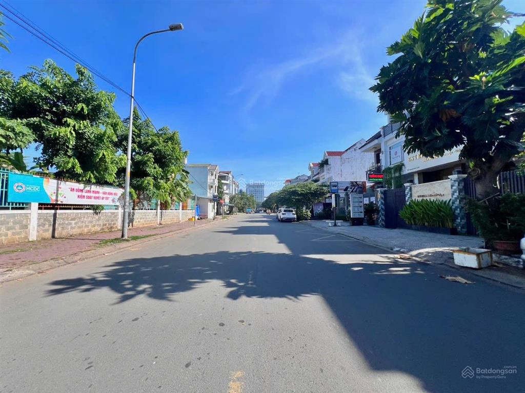 Chính chủ bán gấp biệt thự vip khu an phú, 150m2  mặt tiền lớn kinh doanh cực tốt. gía chỉ 57,9 tỷ