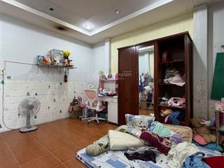 Nhà bán gần gò dầu tân phú  50m2  nhỉnh 5tỷ  ngang 4  2 tầng hẻm xe hơi tiện ích đầy đủ