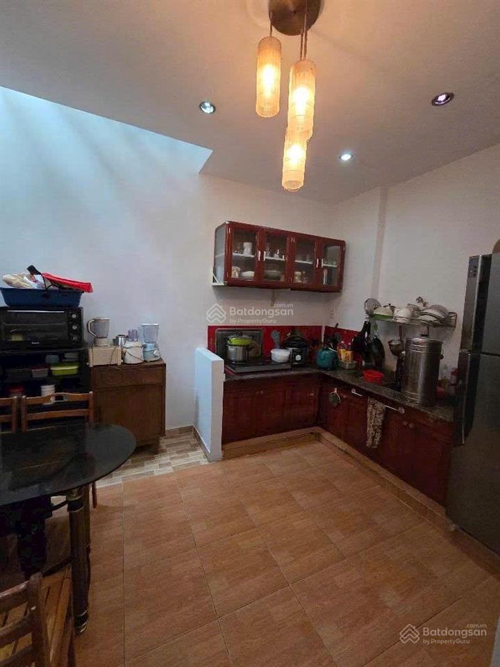 Chỉ 5.xtỷ3tầngkế chợ tân hương hxh tân phúngang chuẩn 4x11 tiện ích bao quanh đầy đủ.