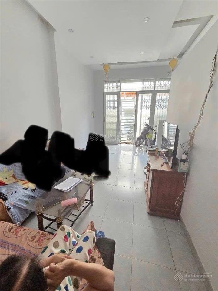 Chỉ 5.xtỷ3tầngkế chợ tân hương hxh tân phúngang chuẩn 4x11 tiện ích bao quanh đầy đủ.