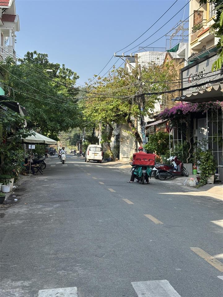 Hiếm nhà mặt phố kinh doanh đa ngành nghề 10.xtỷ 4 tầng  khu họ lê trung tâm tân phú, phú thọ hoà