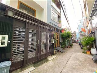 Bán nhà đẹp tân phú gần luỹ bán bích 3 tầng5.xtỷ4.3x10sổ vuông vức đồng bộ xung quanh.