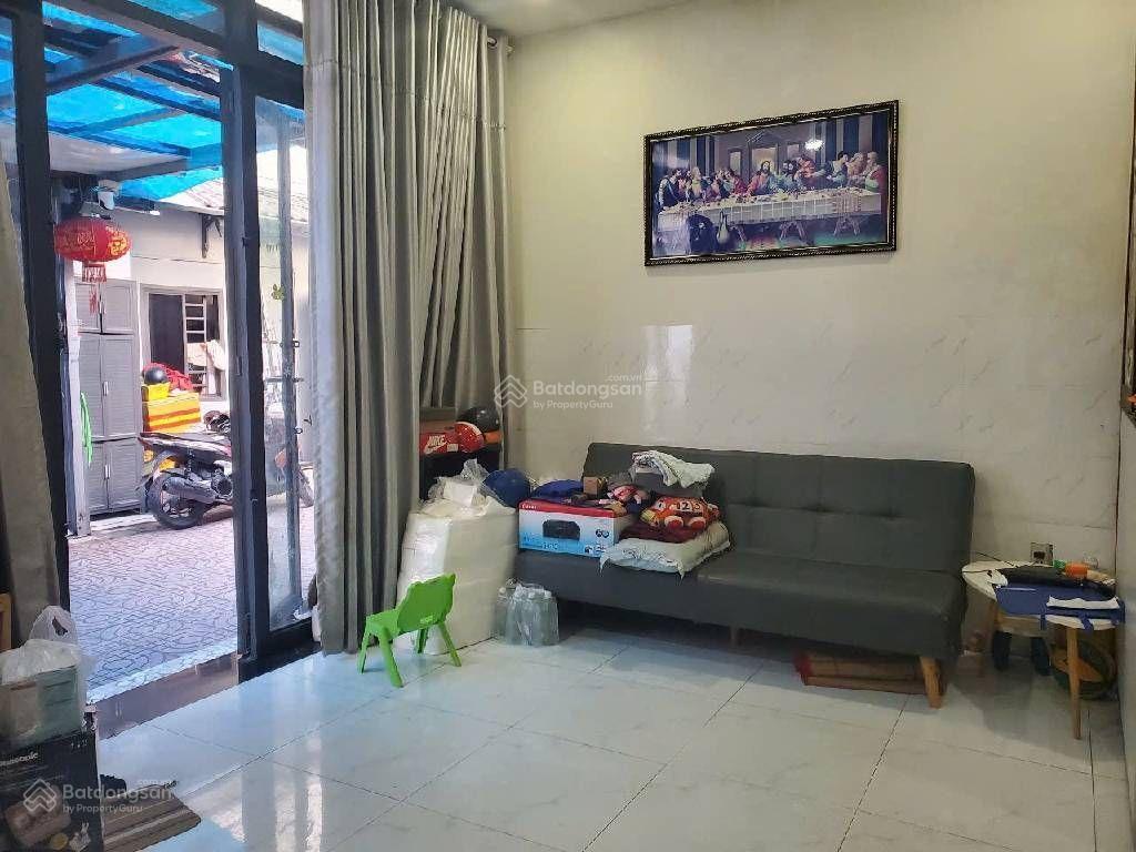 Bán nhà bình long 45m2 chỉ 4.xtỷ 2tầngngang 5m sát aeon tân phútiện ích xung quanh đầy đủ.