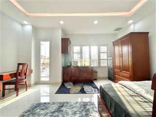 Căn hộ ban công cửa sổ siêu thoáng mát hẻm ô tô rộng tòa nhà đẹp tại lê văn sỹ cạnh bờ kè trường sa