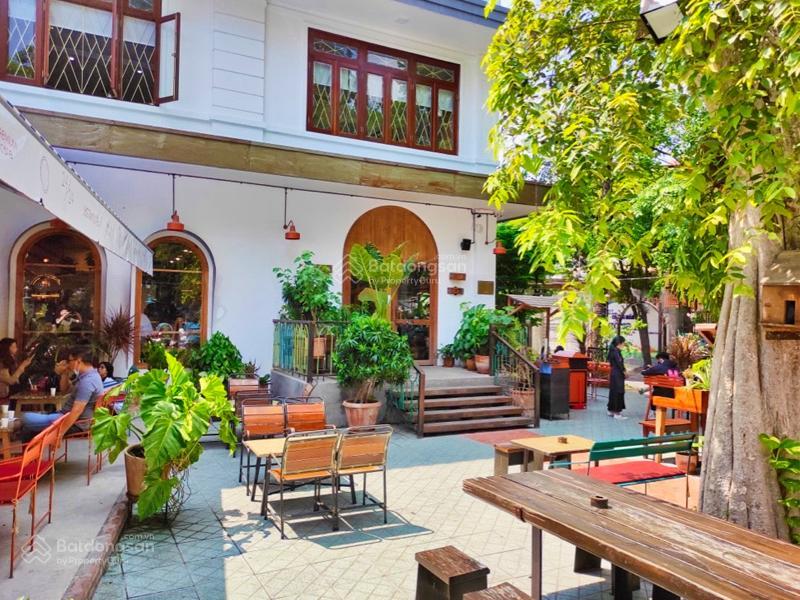 Nhà đẹp nhất phố đào tấn đang cho thuê.diện tích 80m2 x 4 tầng,mặt tiền 12m,giá 80tr/ tháng cực đẹp