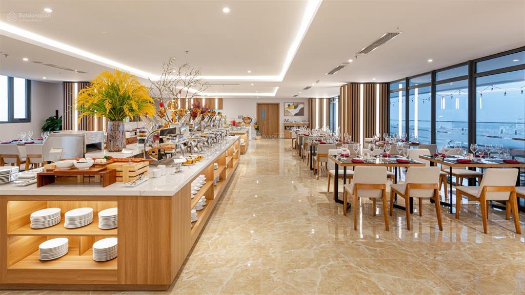 Chính chủ nhờ cho thuê hộ nhà mặt phố vũ phạm hàm.diện tích 90m2 x 4 tầng,mặt tiền 5m