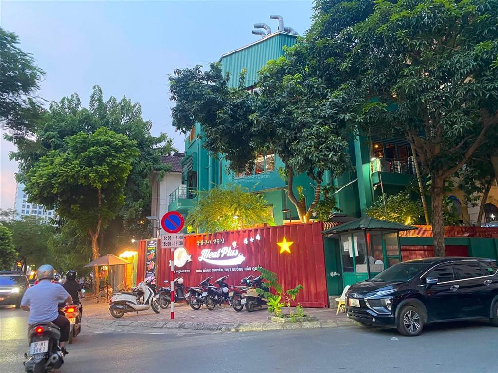 Chính chủ nhờ cho thuê nhà mặt phố hàm nghi. diện tích 130m2 x 6 tầng, mt lô góc 25m, giá 145tr