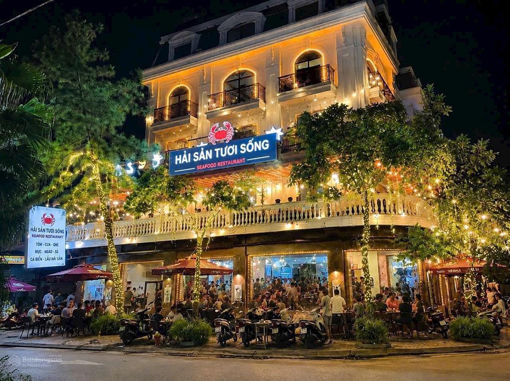 Chính chủ nhờ cho thuê nhà mặt phố vũ phạm hàm. diện tích 350m2 x 4 tầng, mặt tiền 20m.