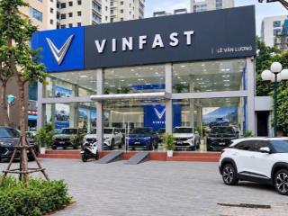 Siêu đẹp.cho thuê mbkd mặt phố lê văn lương.diện tích 250m2,mặt tiền 18m,vị trí gần 5 toà chung cư