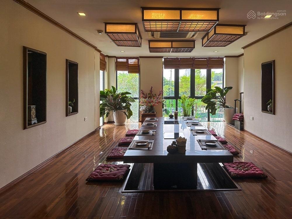 Siêu phẩm. cho thuê nhà mặt phố đào tấn. diện tích 120m2 x 4 tầng, mặt tiền 6,5m, giá 85tr/tháng