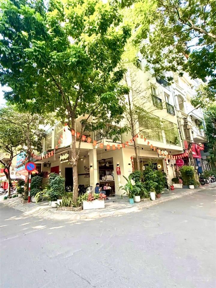 Siêu đẹp. cho thuê nhà mặt phố nguyễn chánh. diện tích 150m2 x 2 tầng, mặt tiền lô góc 20m