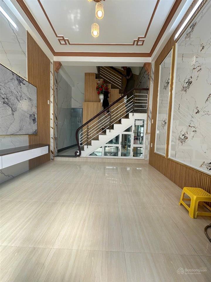 Bán gấp giá rẻ 3.49 tỷ nhà đẹp mới xây 2 tầng 50m ra trần cao vân, kiệt thông, sát biển
