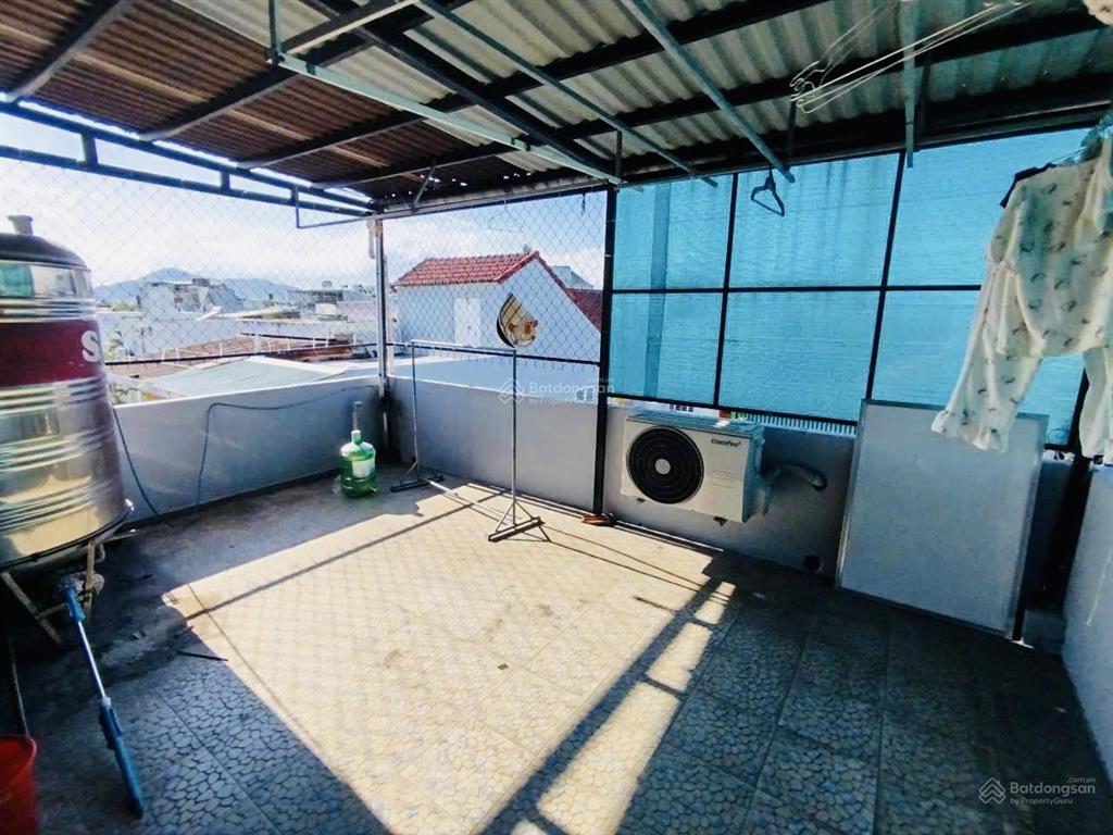 Siêu phẩm toà nhà 4 tầng 1 lửng kiệt ôtô trường chinh 9 phòng cho thuê full, dòng tiền 250tr/năm