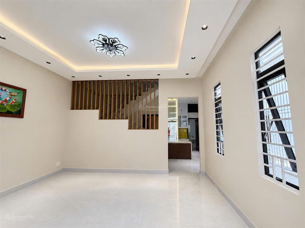 Bán rẻ 6,6 tỷ nhà 3 tầng mới đẹp ngang 6m ngay góc 2 mặt kiệt xe tăng, 5 căn ra hà huy tập