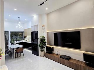 Nhà 3 tầng đẹp như resort, không gian xanh giữa lòng cẩm lệ, full nội thất cao cấp, chỉ việc ở
