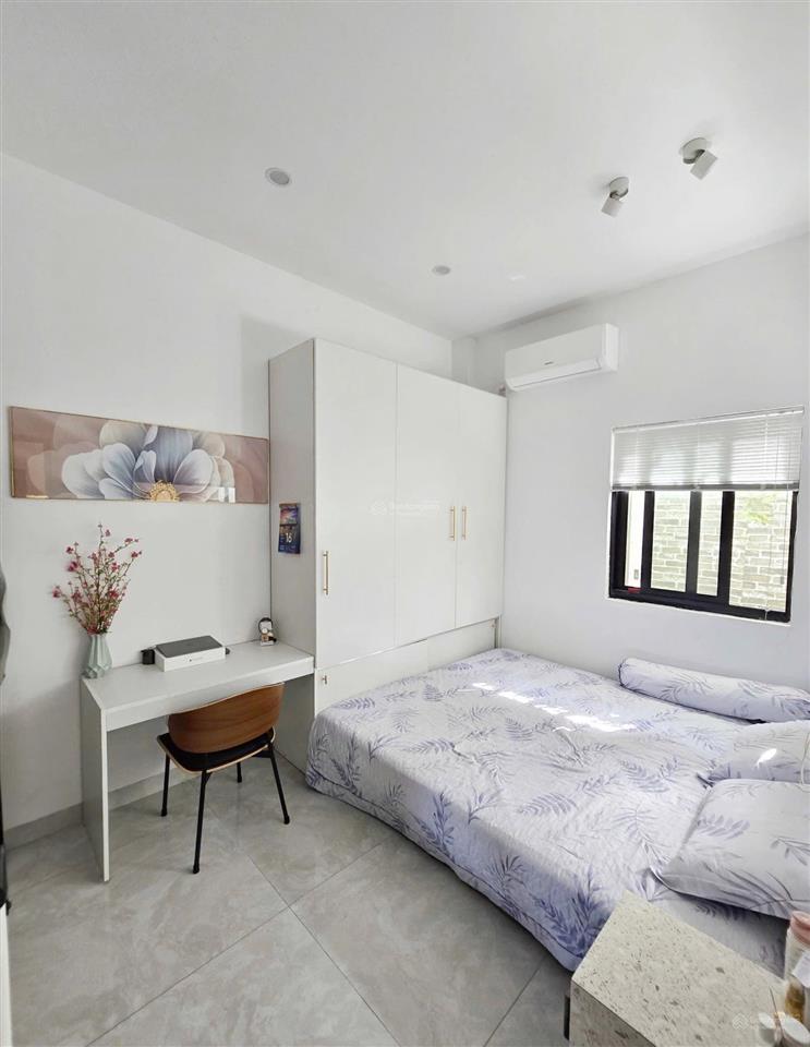 Nhà 3 tầng siêu siêu đẹp như resort, không gian xanh giữa lòng cẩm lệ, full nội thất cao cấp