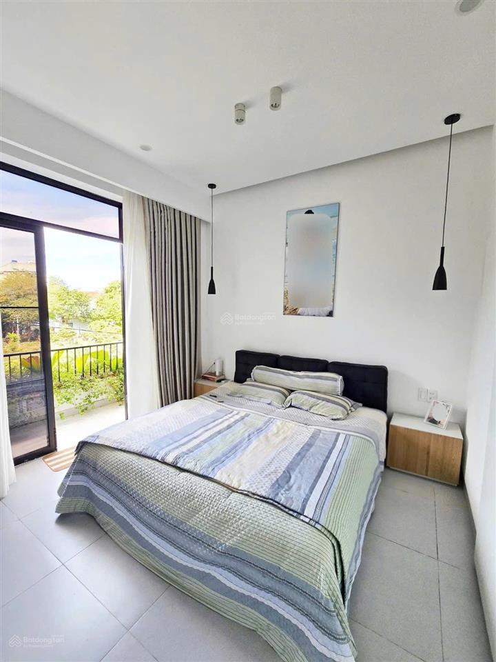 Nhà 3 tầng siêu siêu đẹp như resort, không gian xanh giữa lòng cẩm lệ, full nội thất cao cấp
