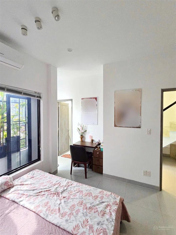 Nhà 3 tầng siêu siêu đẹp như resort, không gian xanh giữa lòng cẩm lệ, full nội thất cao cấp