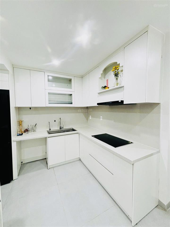 Đáng mua nhà đẹp 2 tầng mặt tiền nguyễn hiền, sơn trà, full smart home, ô tô đỗ trong nhà