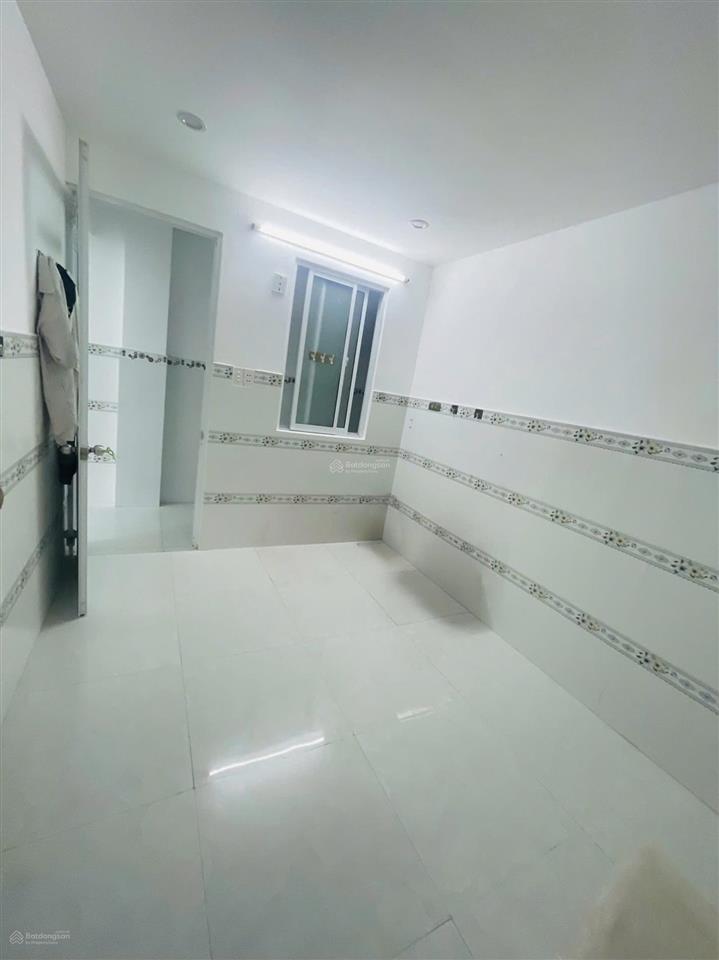Cực hiếm 3,19 tỷ nhà ngay hải châu, gác đúc, nở hậu, 100m ra mặt tiền ông ích khiêm