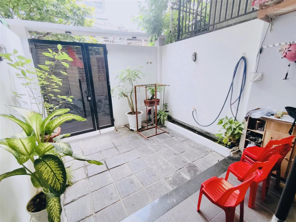 Cực hiếm chỉ 3.94 tỷ có nhà đẹp 2 tầng x 70m2 kiệt thông, 50m ra nguyễn văn huề