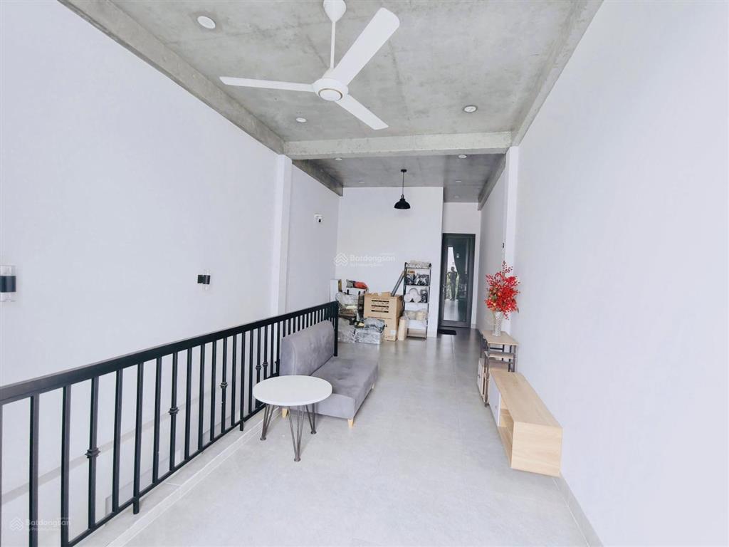 Cực hiếm chỉ 3.94 tỷ có nhà đẹp 2 tầng x 70m2 kiệt thông, 50m ra nguyễn văn huề