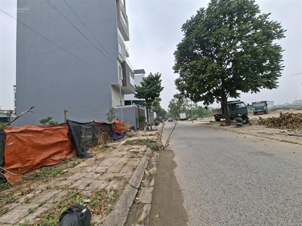 Bán đất nền tại trần đăng khoa, long biên, 32,8 tỷ, 90m2, chính chủ
