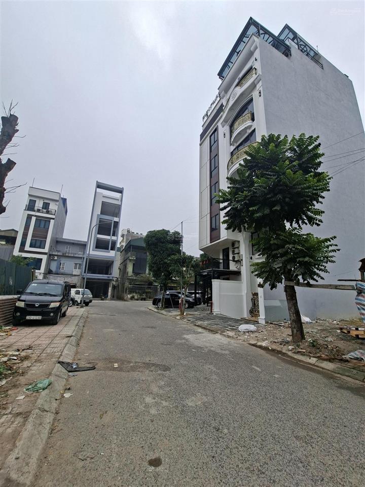 Bán đất nền tại trần đăng khoa, long biên, 32,8 tỷ, 90m2, chính chủ