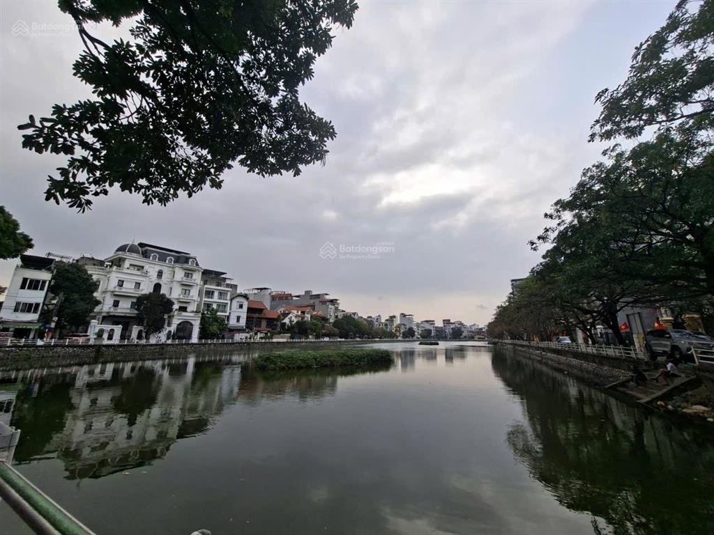 Siêu phẩm bồ đề 7 tầng thang máy full nội thất, vị trí đẹp lõi bồ đề cách chợ, trường, trạm 50m