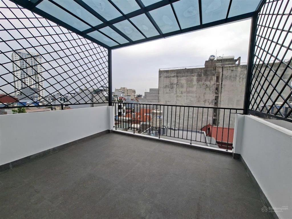Siêu phẩm bồ đề 7 tầng thang máy full nội thất, vị trí đẹp lõi bồ đề cách chợ, trường, trạm 50m