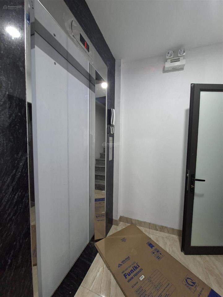 Chuyển nhượng tòa nhà dịch vụ dòng tiền, dòng tiền lên đến 90tr/ tháng, pccc đầy đủ