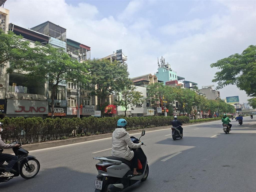 Bán đất mặt phố nguyễn văn cừ, long biên diện tích rộng mặt tiền lớn, vị trí đẹp nhất phố