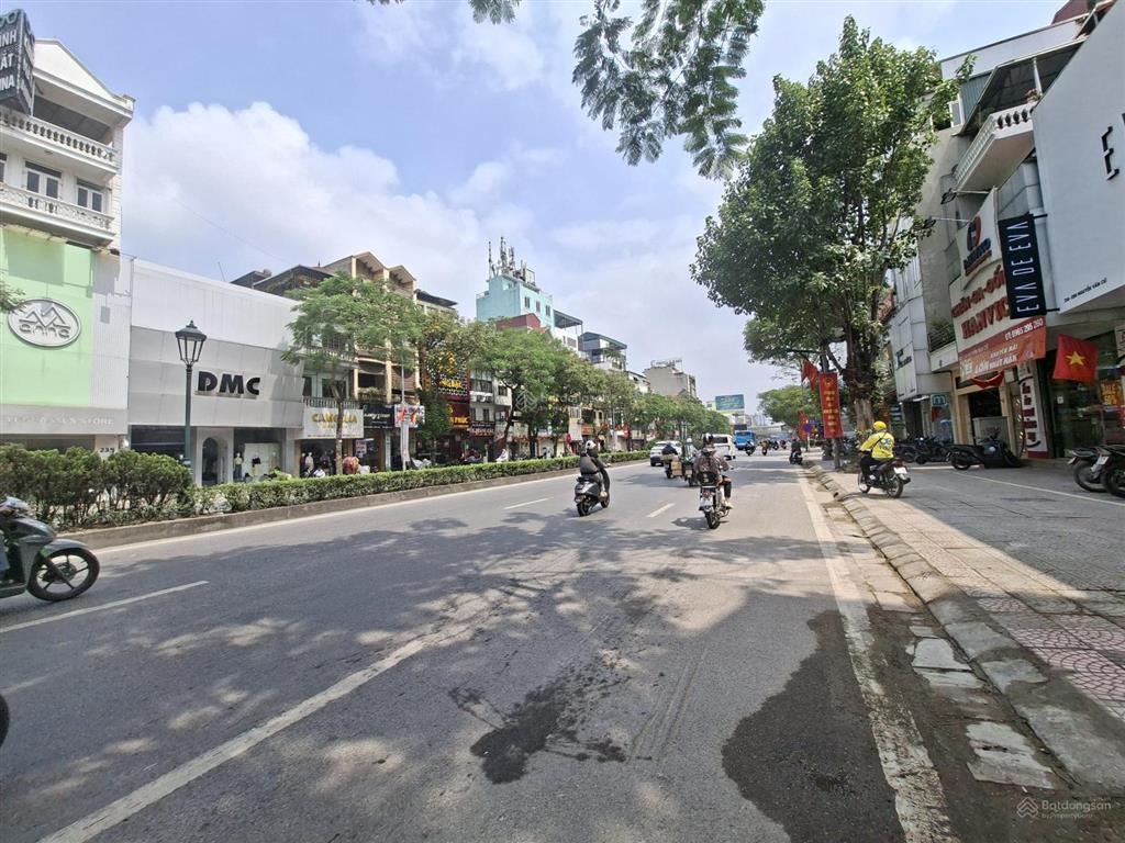Bán đất mặt phố nguyễn văn cừ, long biên diện tích rộng mặt tiền lớn, vị trí đẹp nhất phố